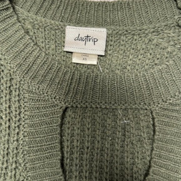 Daytrip green sweater tank front new and never worn! - Picture 5 of 9